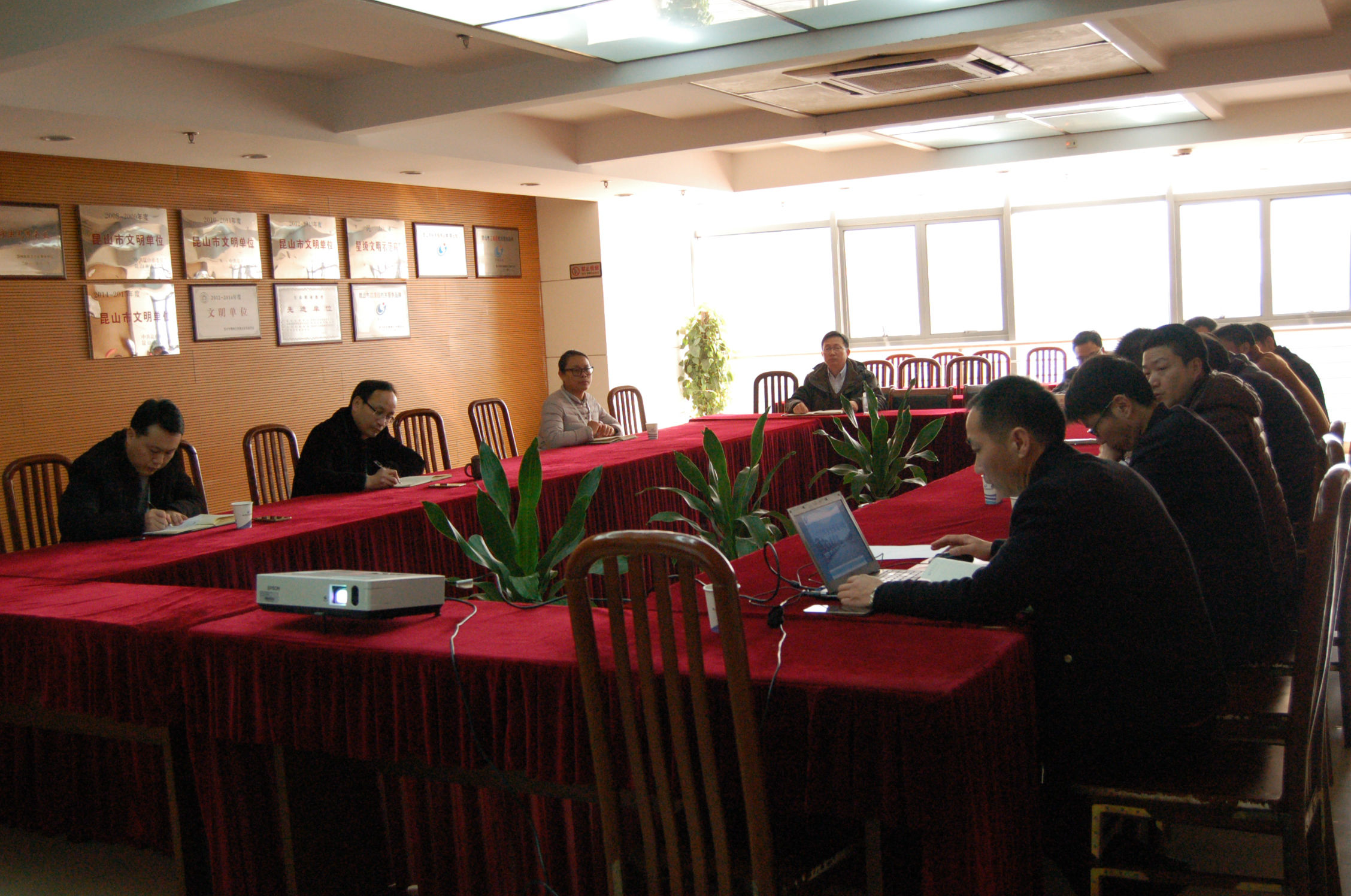 clip_image001.jpg clip_image001.jpg