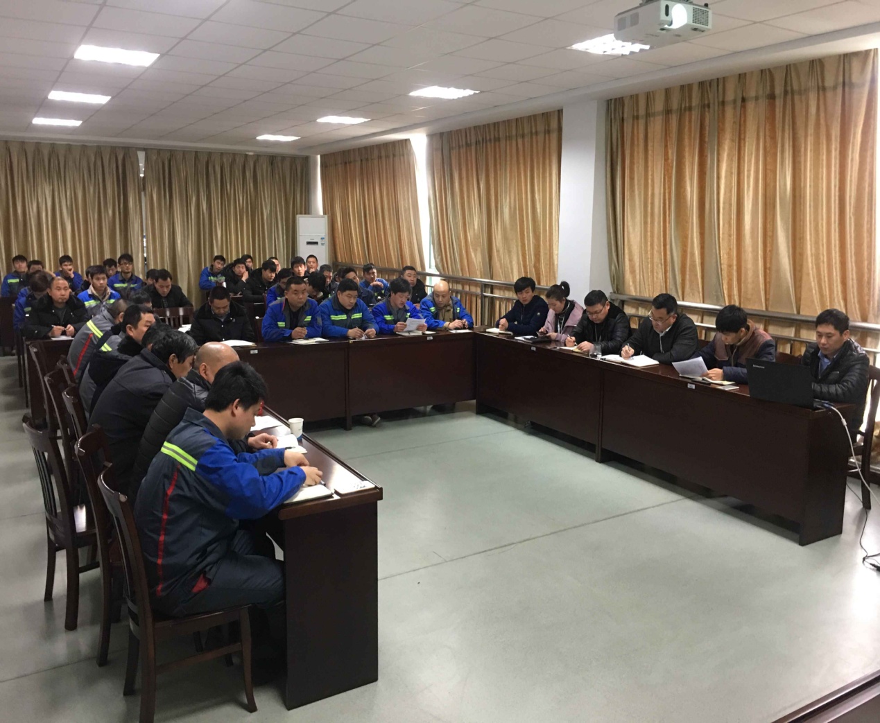 clip_image001.jpg clip_image001.jpg