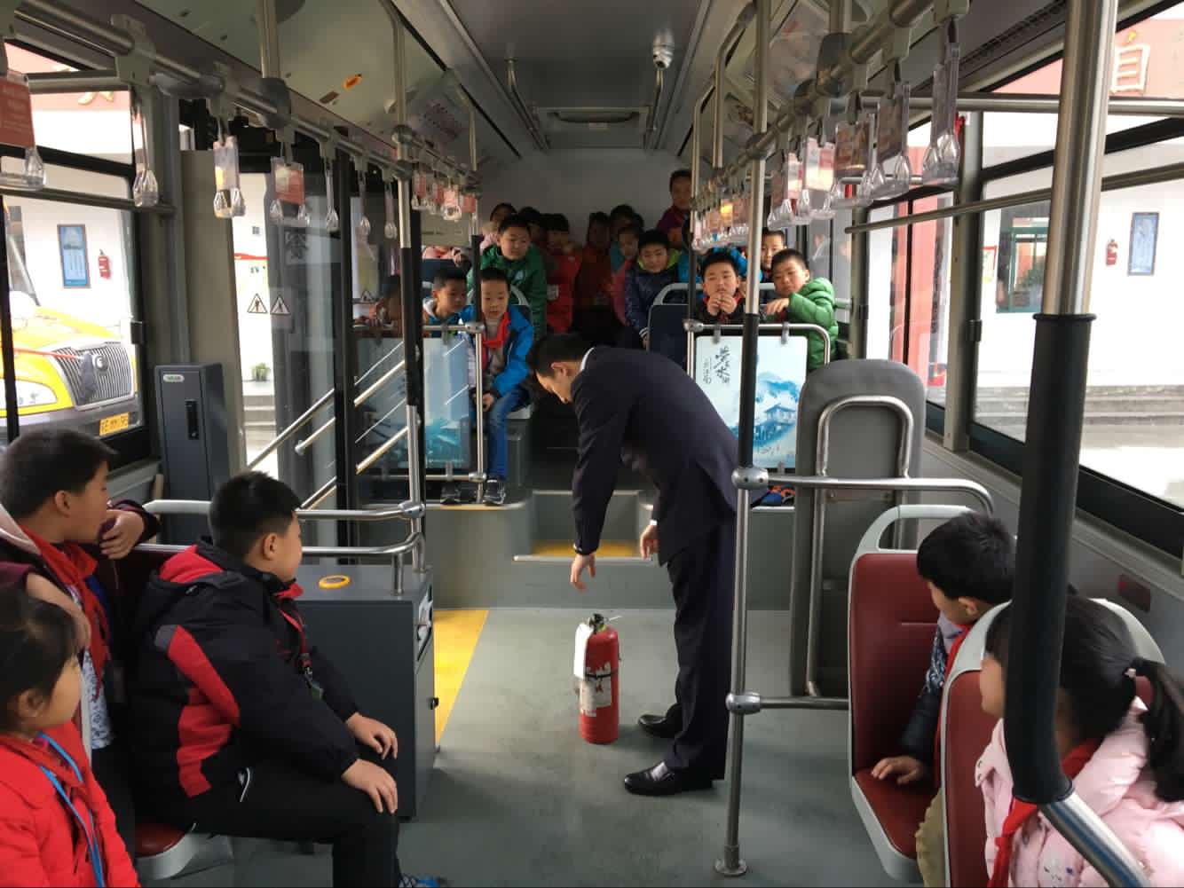 clip_image003.jpg clip_image003.jpg