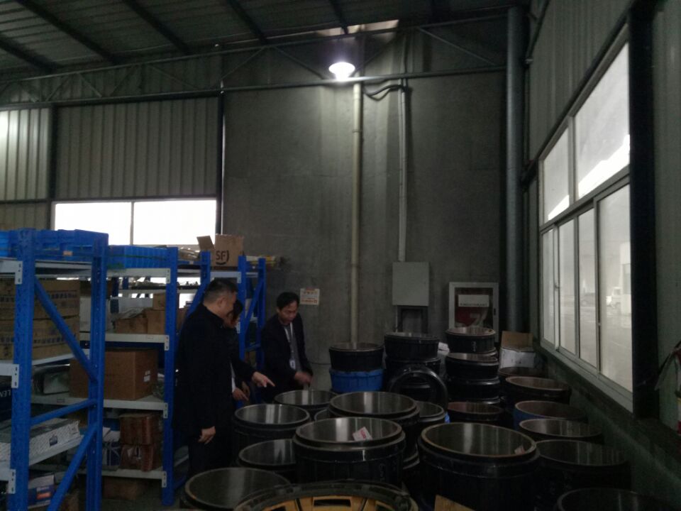 clip_image005.jpg clip_image005.jpg