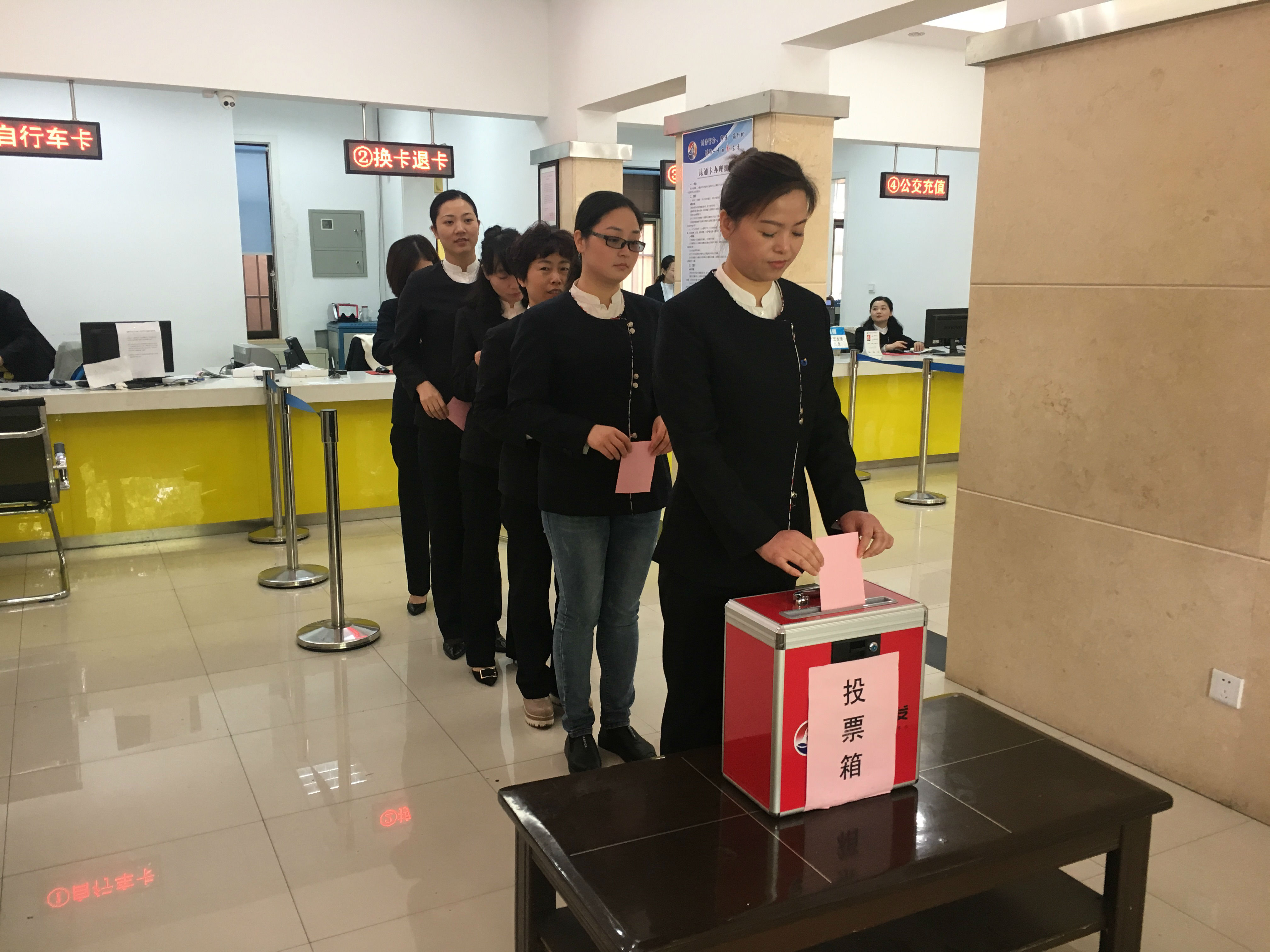 clip_image003.jpg clip_image003.jpg