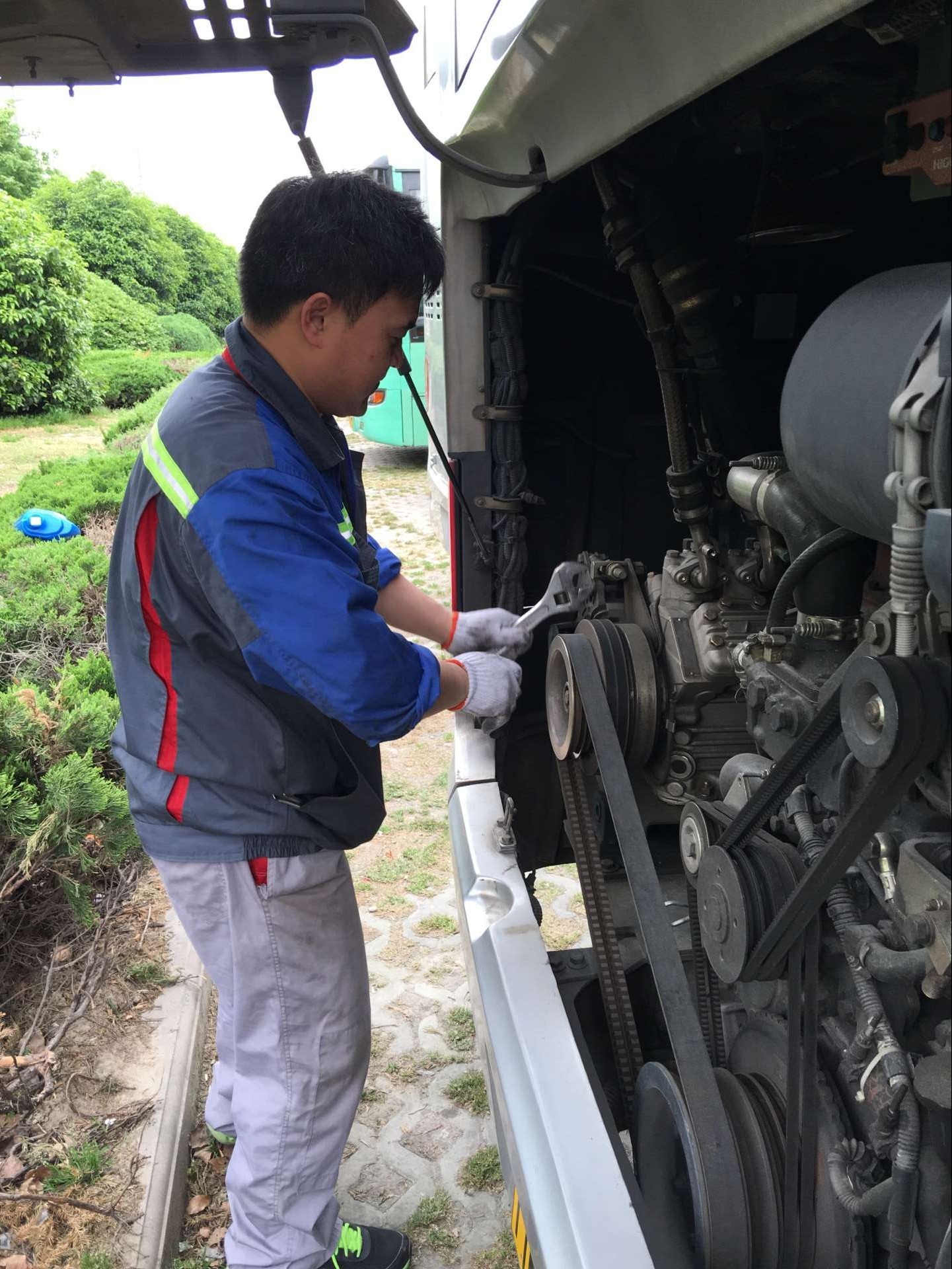 clip_image005.jpg clip_image005.jpg