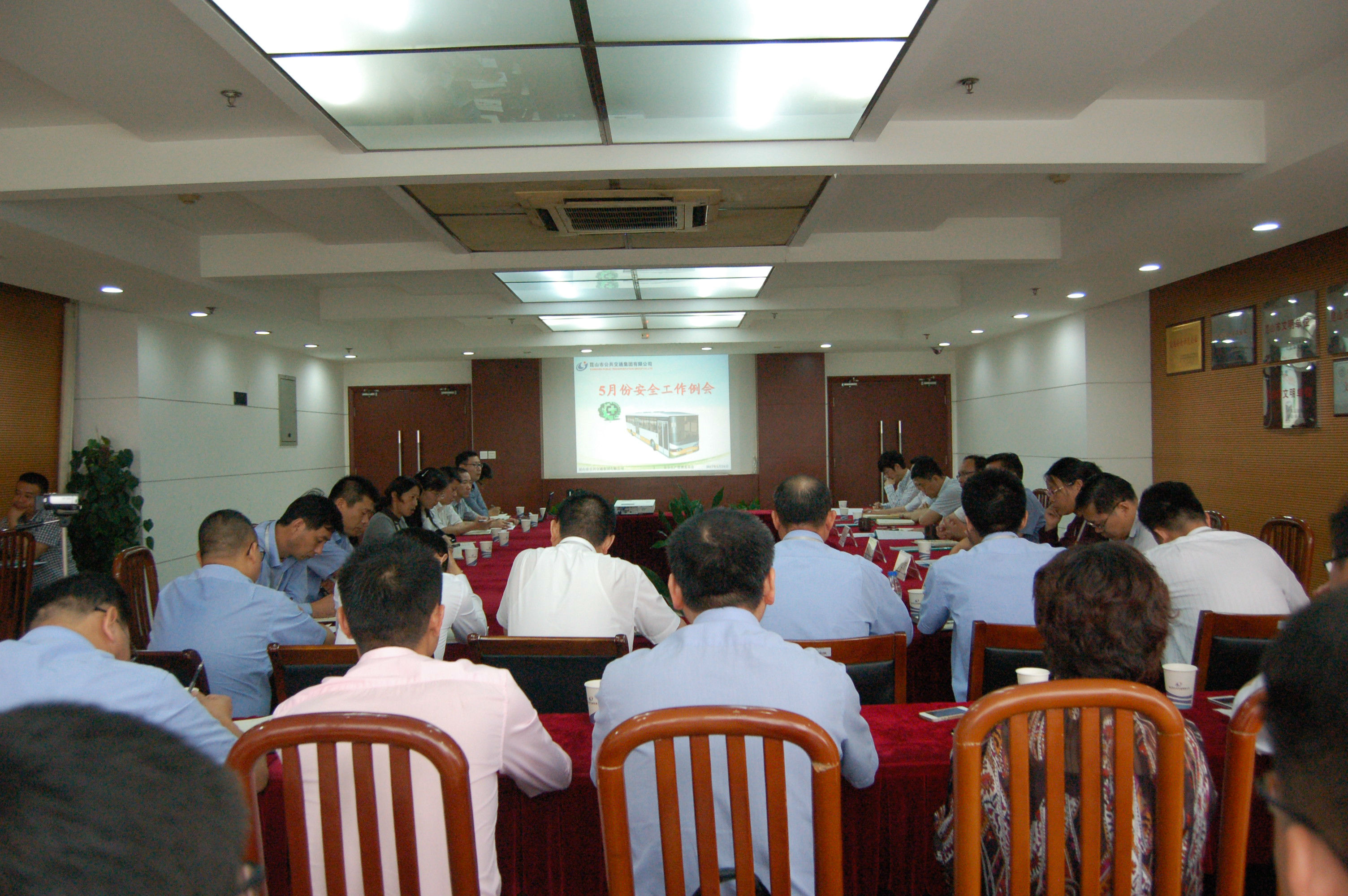 clip_image003.jpg clip_image003.jpg