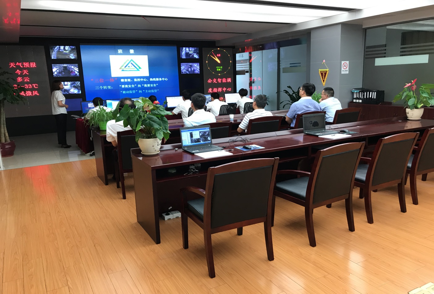 clip_image003.jpg clip_image003.jpg