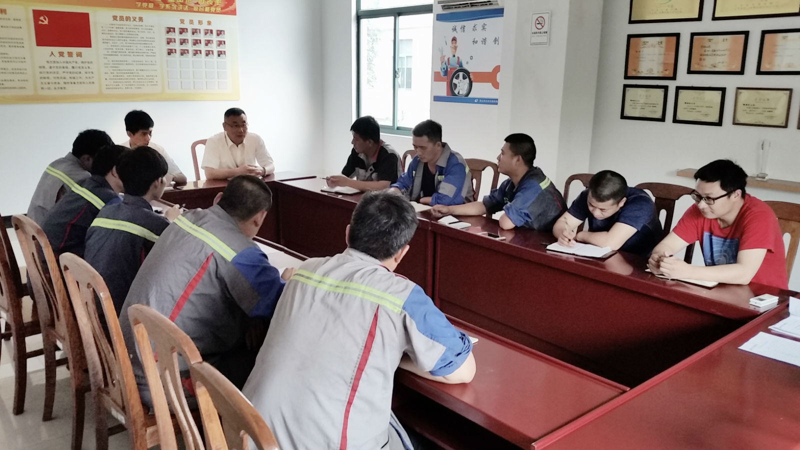 clip_image001.jpg clip_image001.jpg