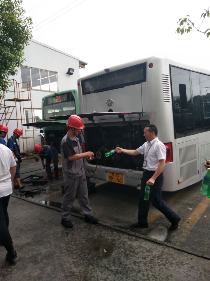 clip_image003.jpg clip_image003.jpg