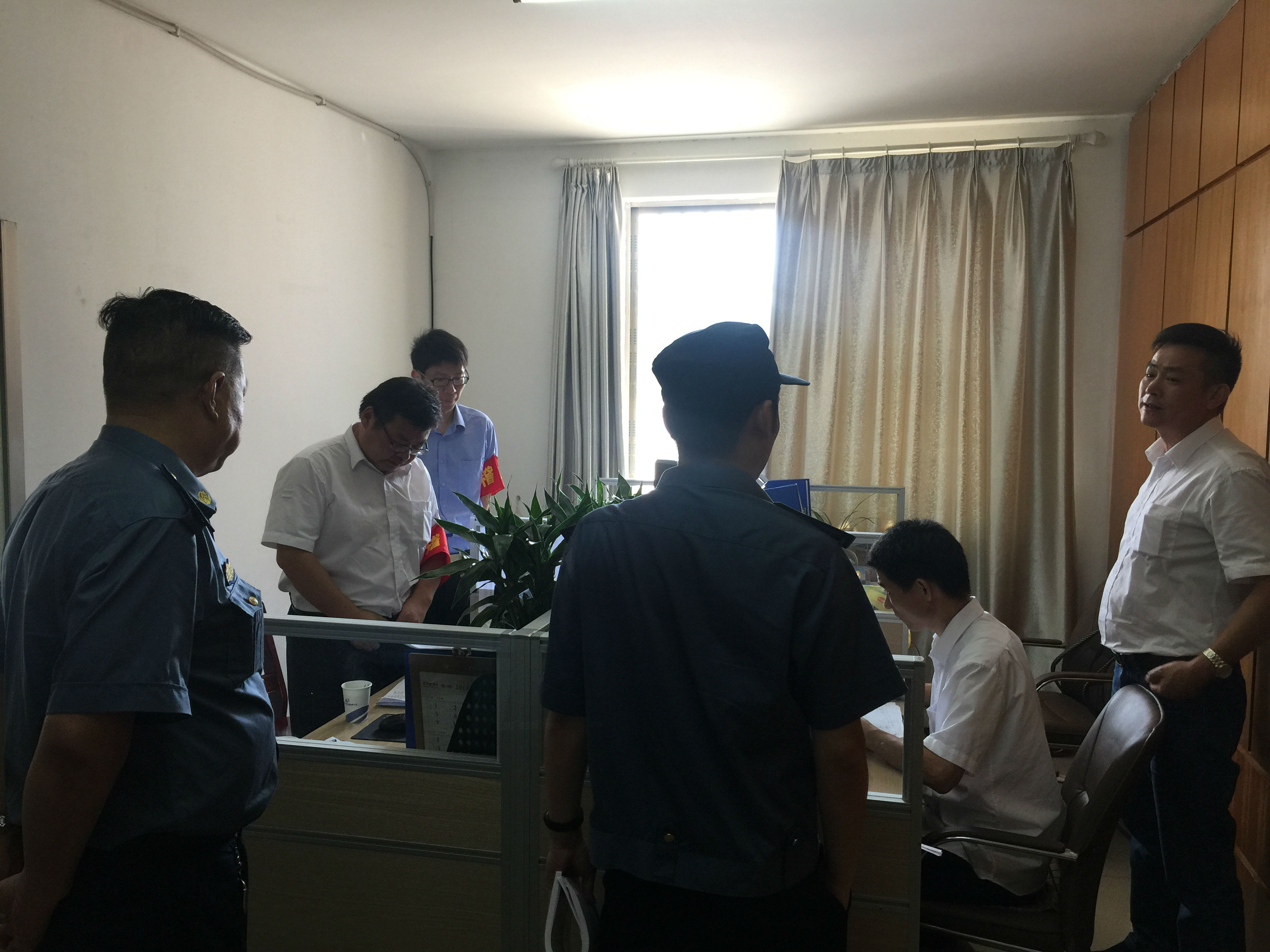 clip_image001.jpg clip_image001.jpg