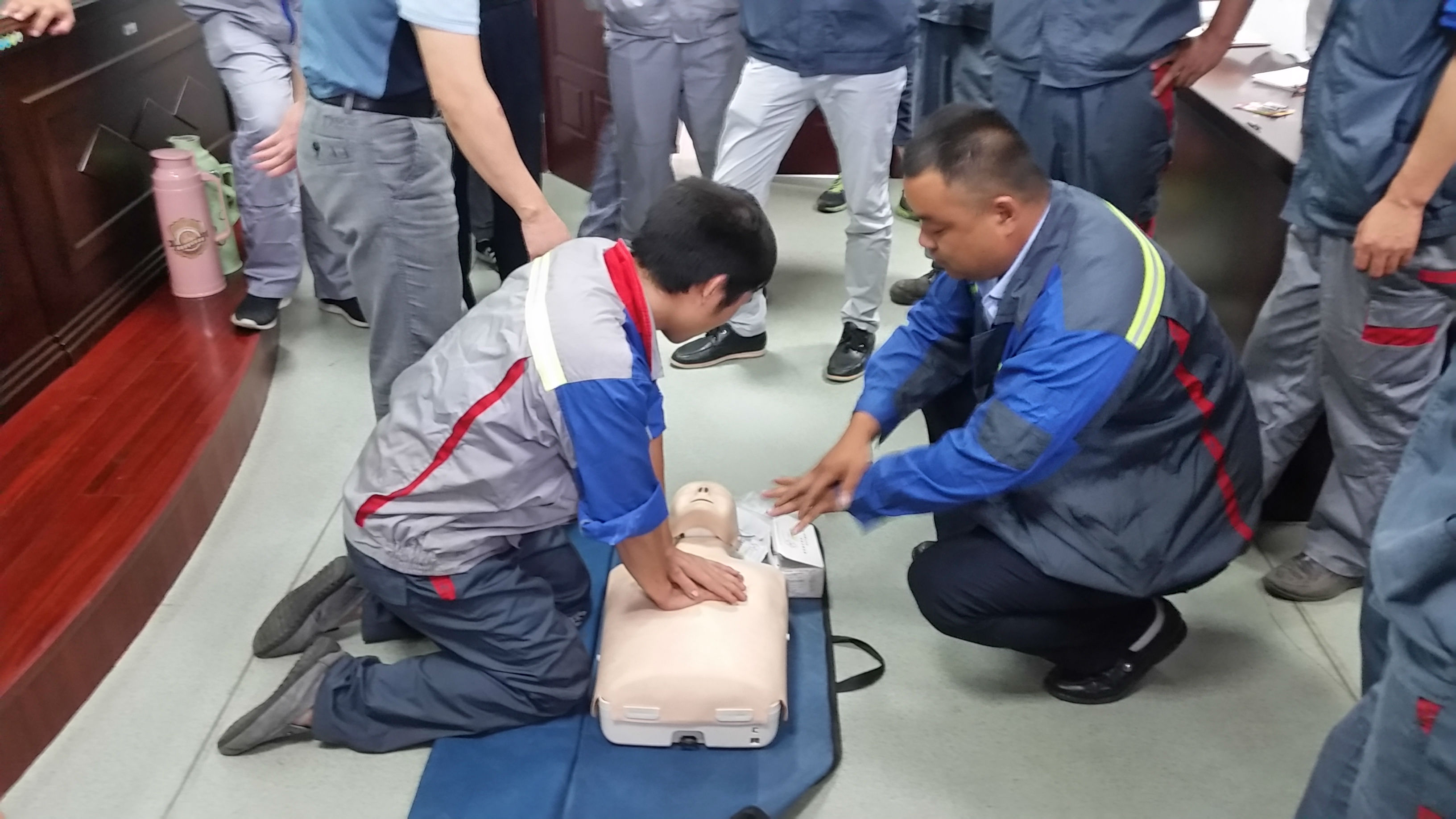 clip_image003.jpg clip_image003.jpg