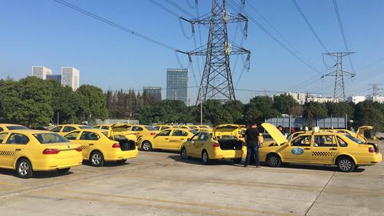 25輛出租車完成報廢更新投入運(yùn)營.jpg