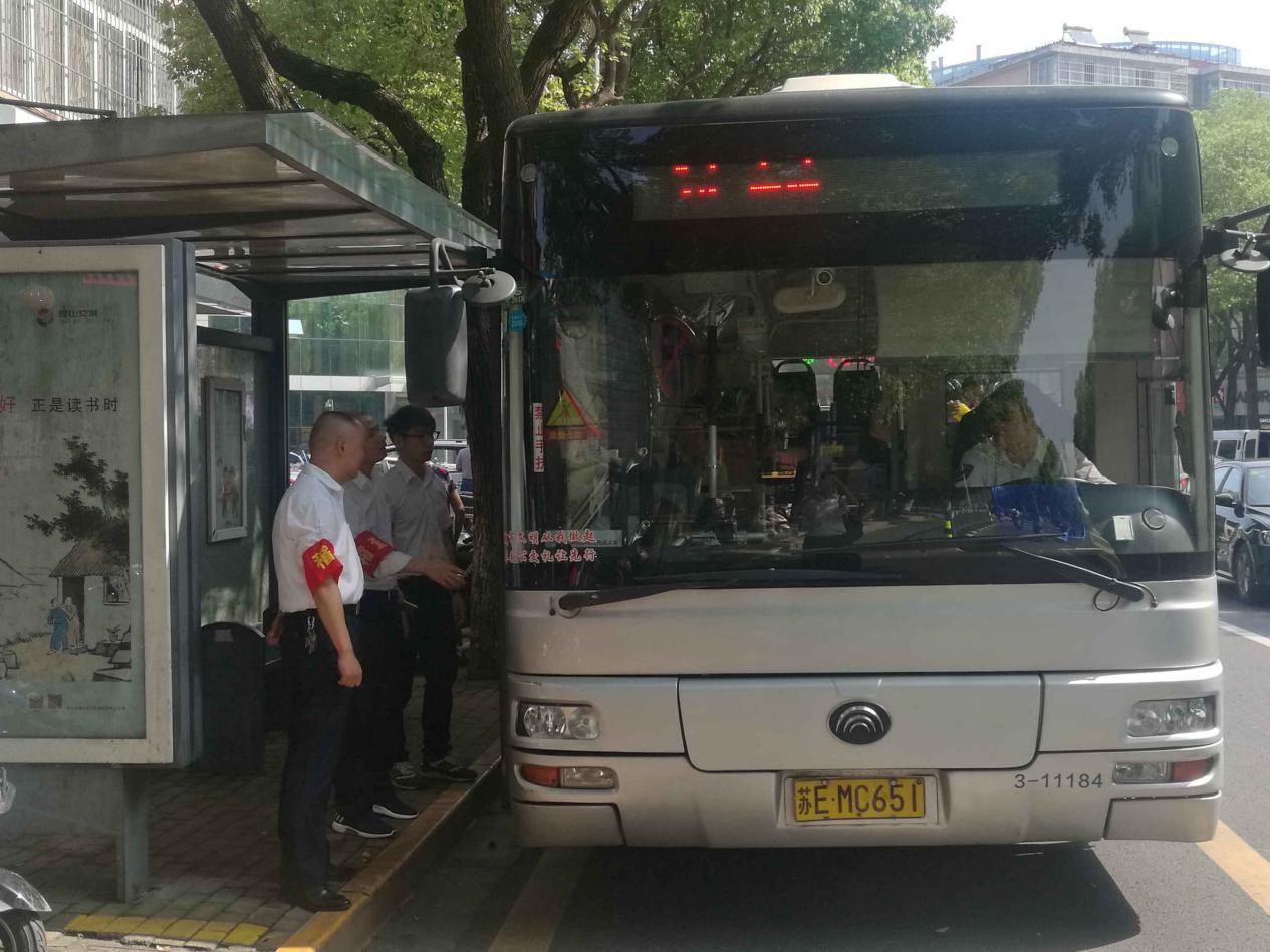 上路上線1.jpg 上路上線1.jpg