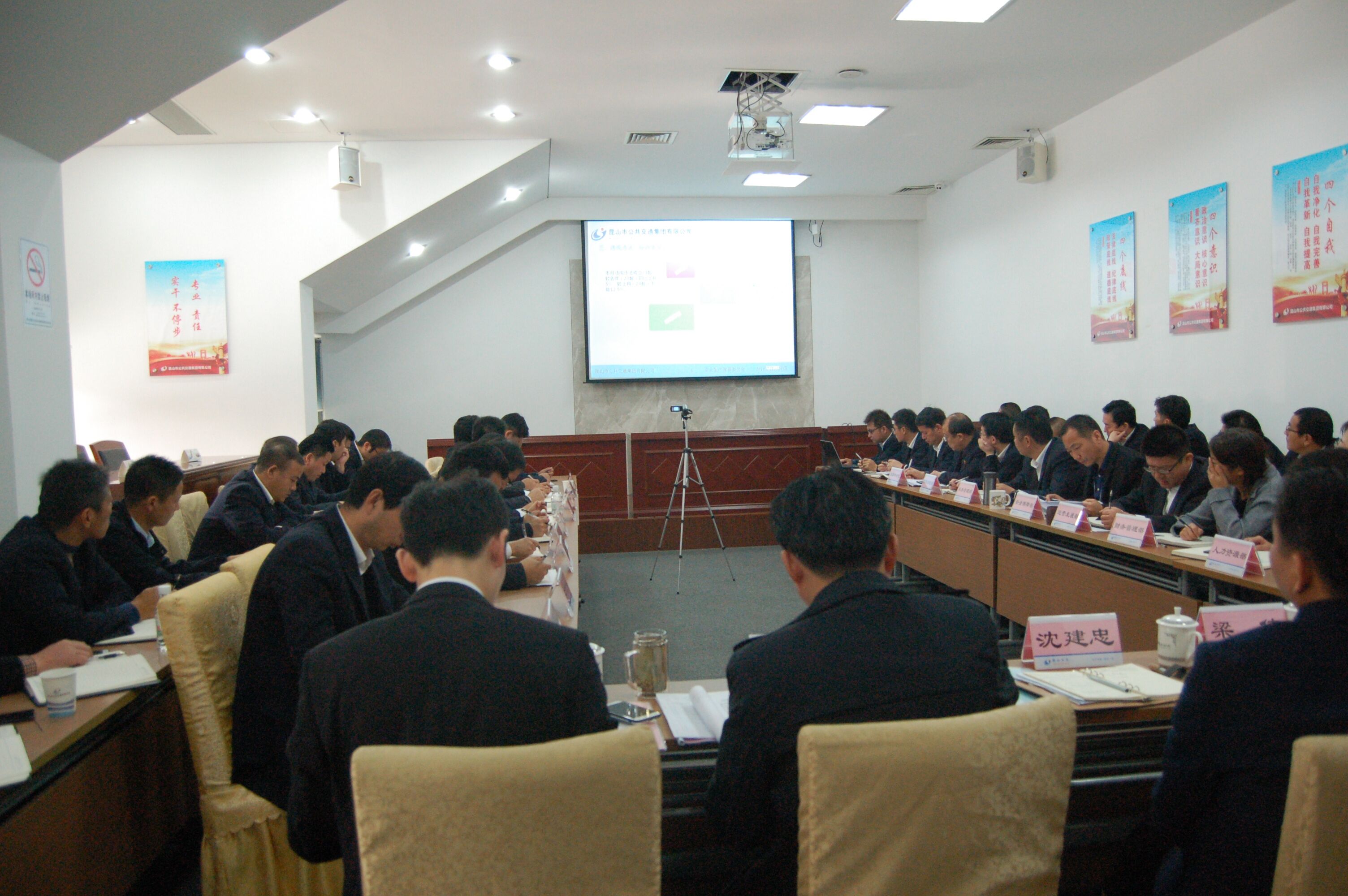 clip_image001.jpg clip_image001.jpg