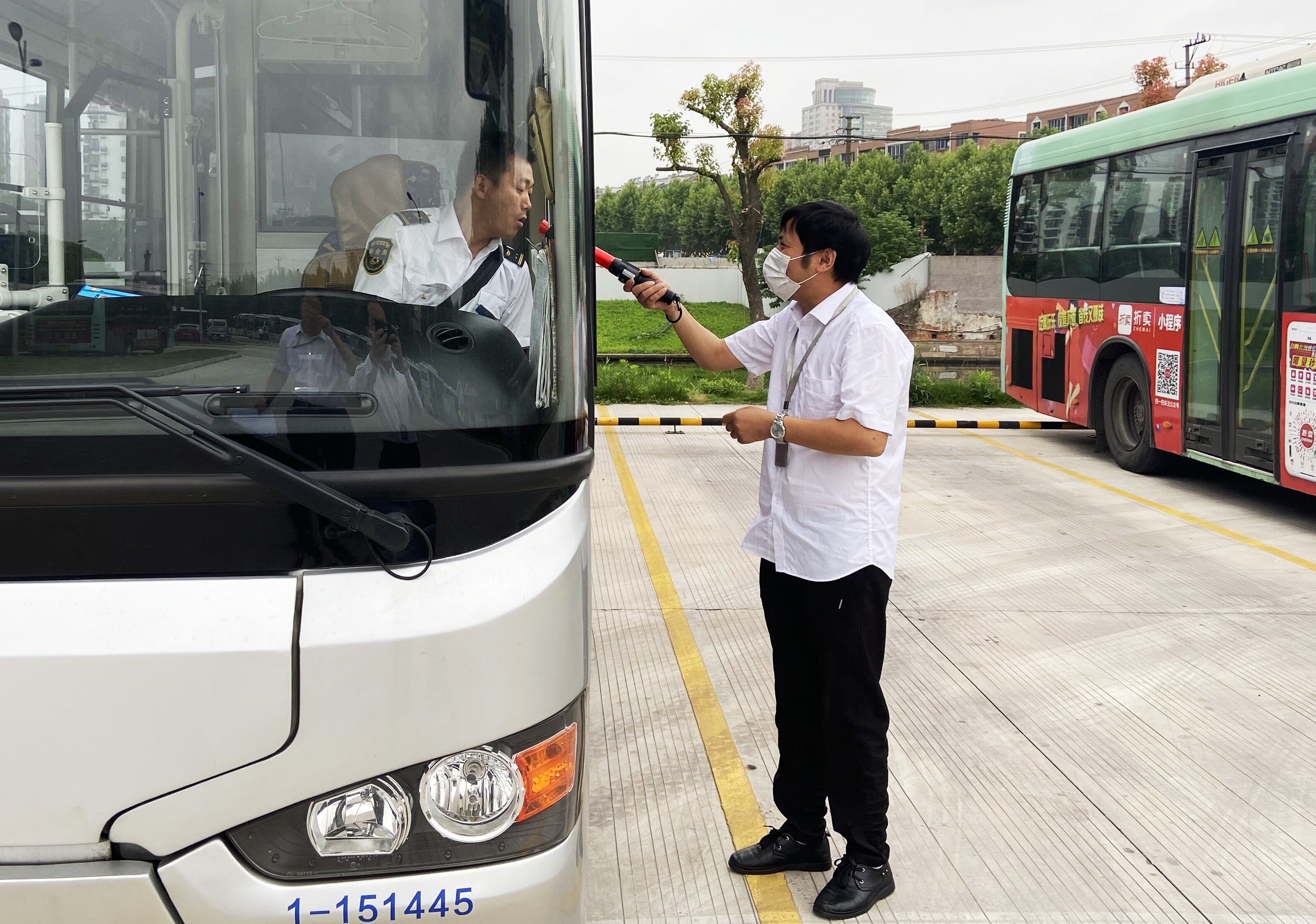 修圖2.jpg 修圖2.jpg