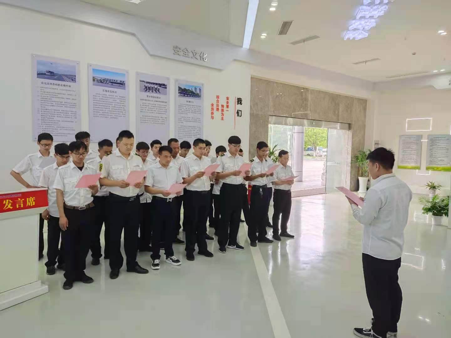 圖片2.png 圖片2.png